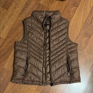 Brown Quilted Vest with Zipper Pockets